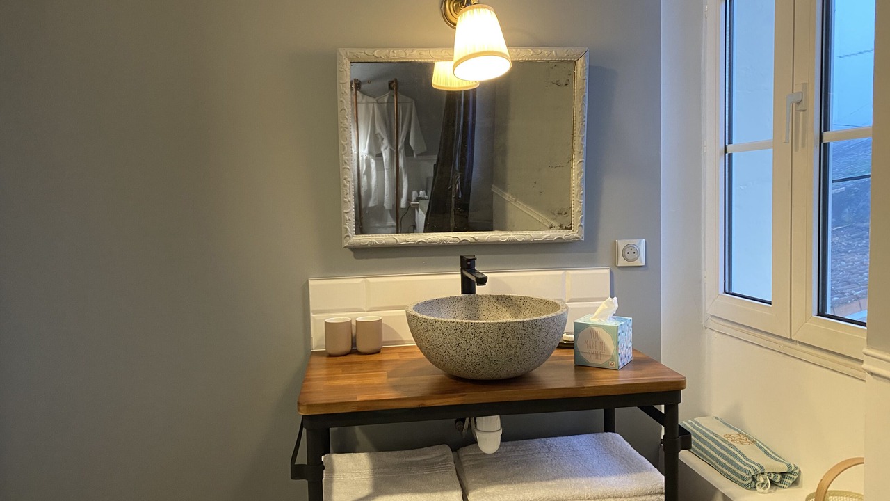 Photo of Bathroom in Saint-Estephe