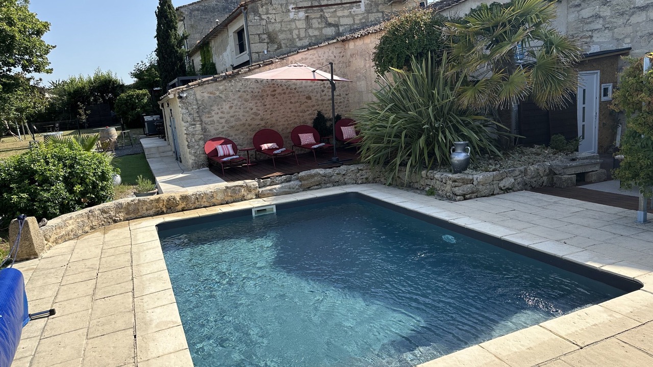 Photo of Outdoor in Saint-Estephe