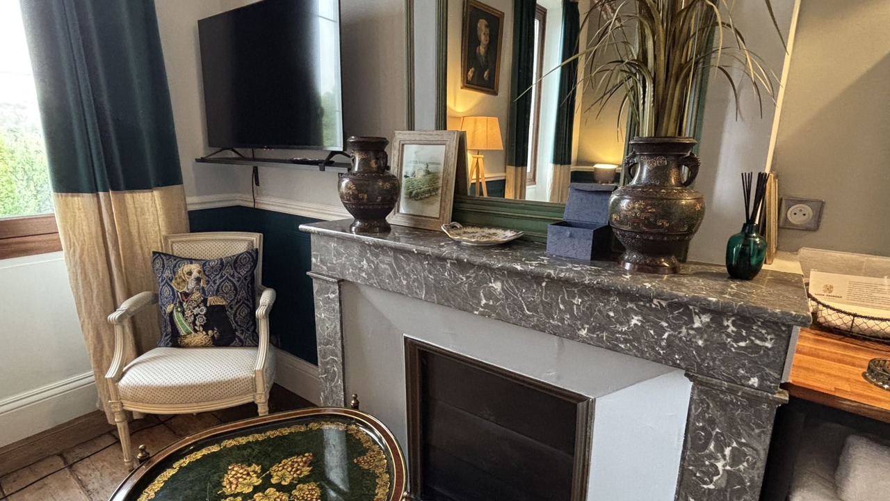 Photo of Bedroom in Saint-Estephe