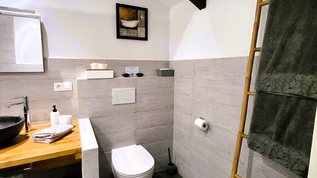 Photo of Bathroom in Challignac
