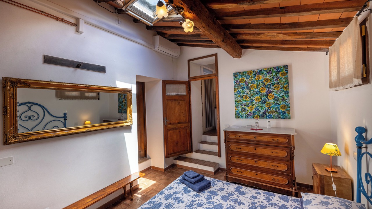 Photo of Bedroom in Montalcino