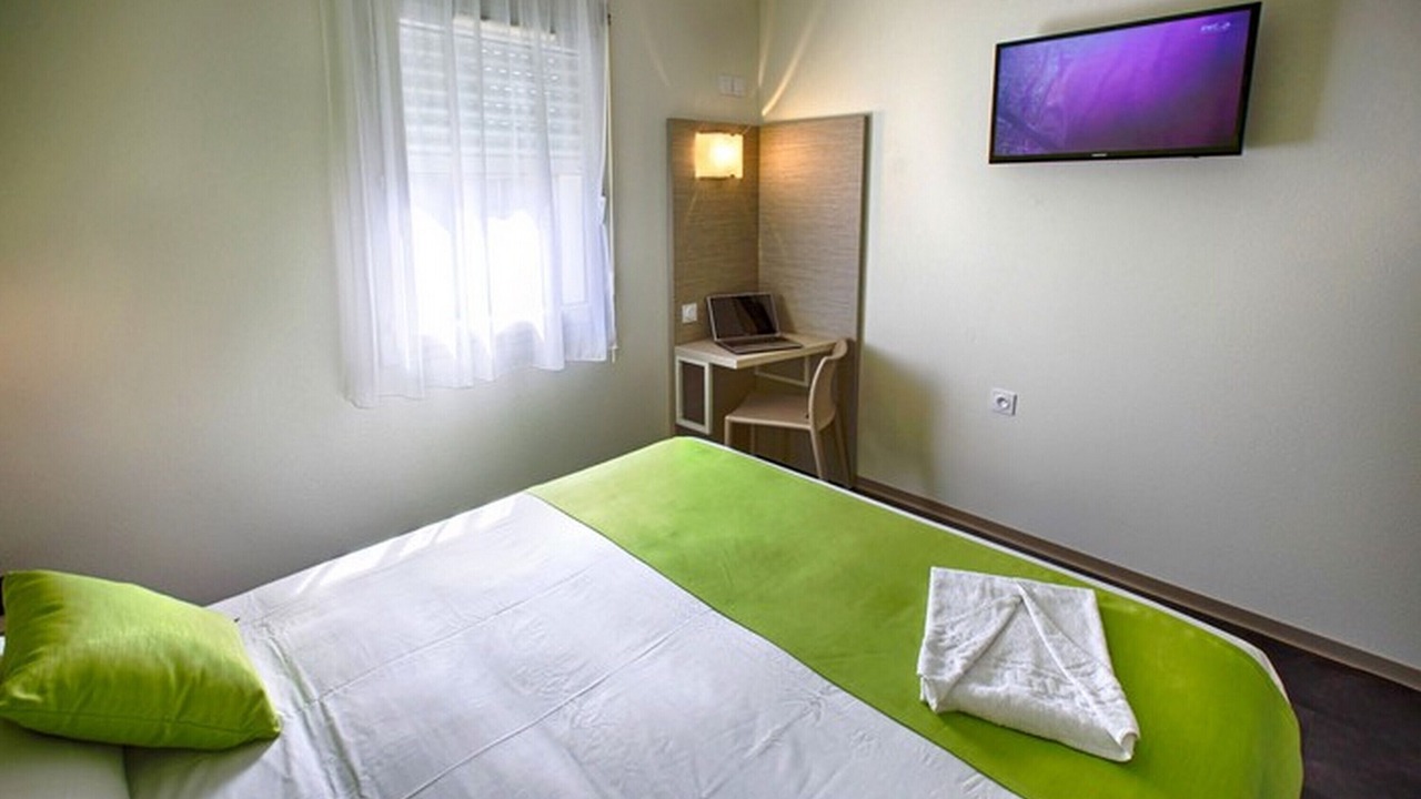 Photo of Bedroom in Cenon