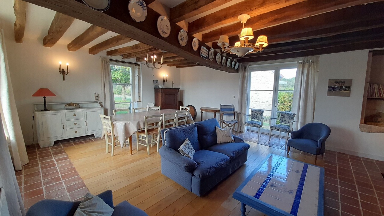 Photo of Livingroom in Coussay-les-Bois