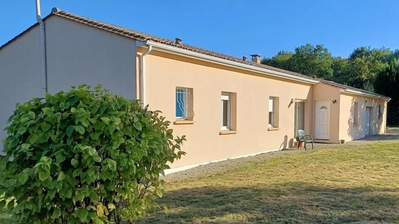 Photo of Outdoor in Benest