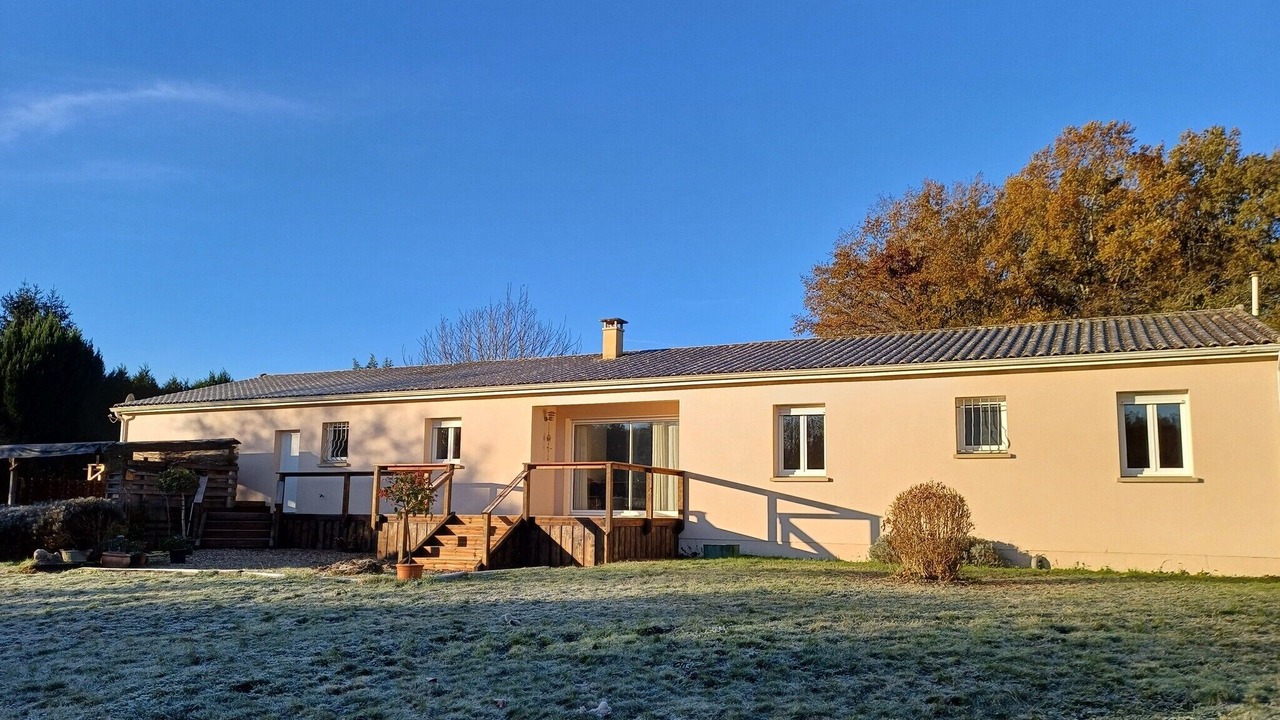 Photo of Outdoor in Benest