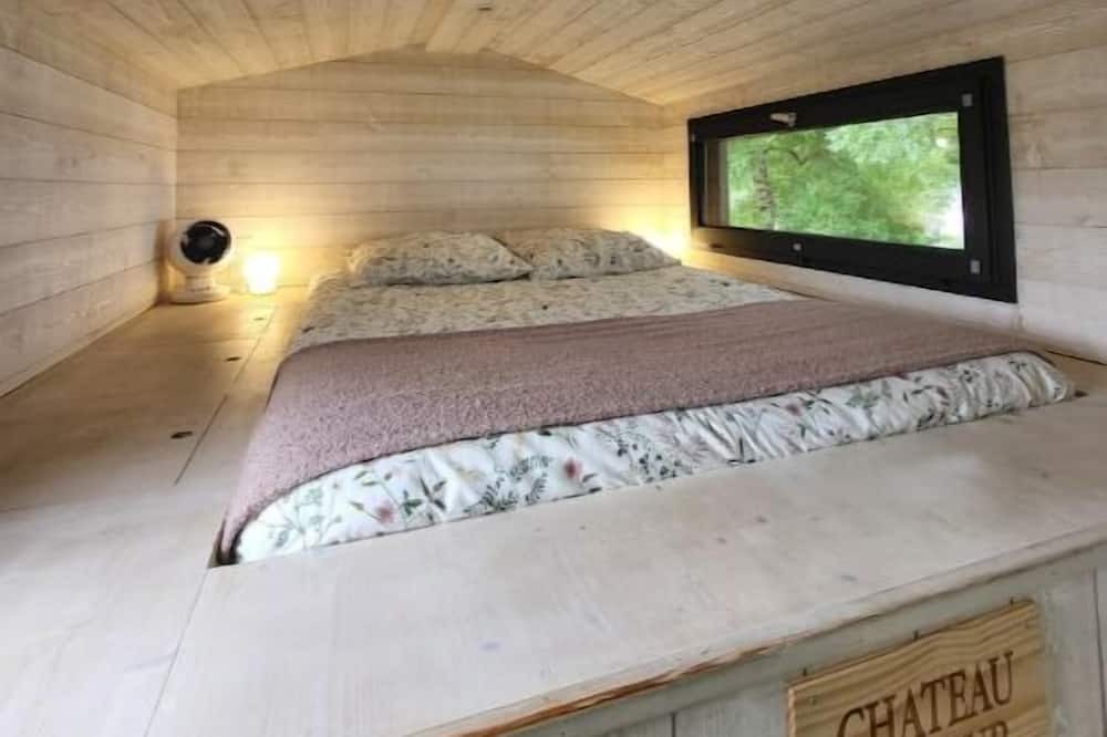Photo of Bedroom in Saint-Loubes