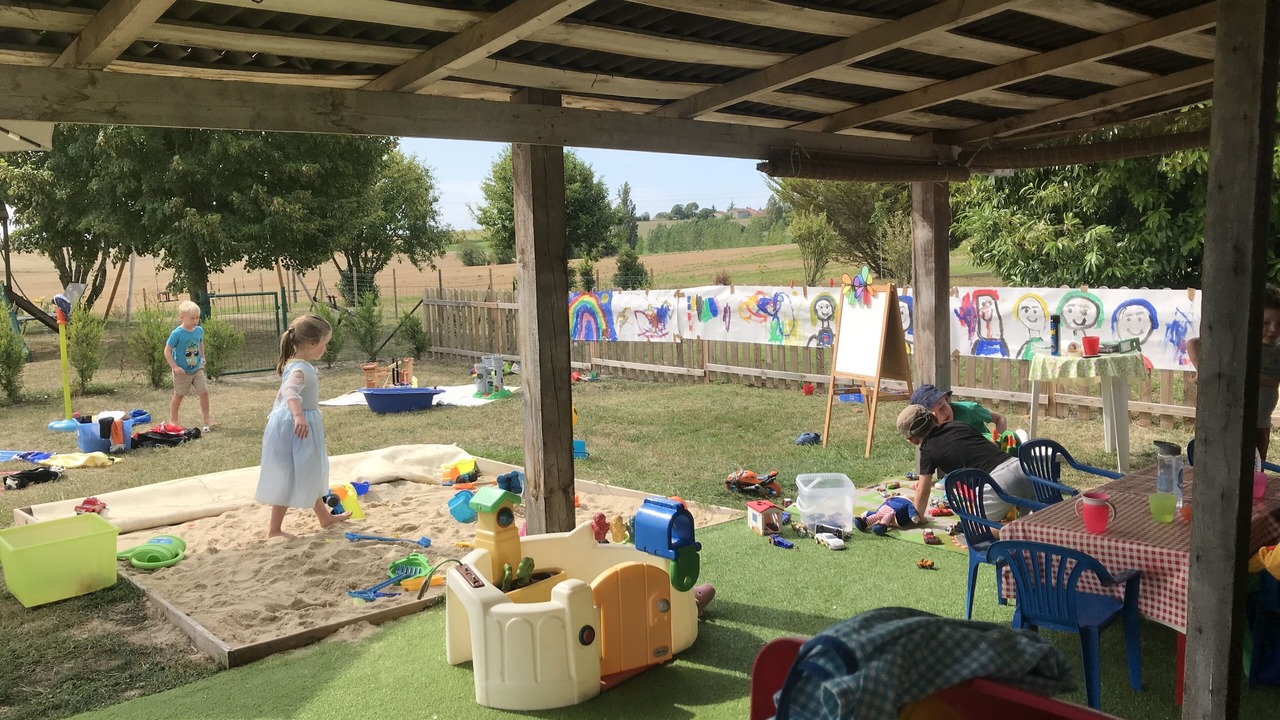 Photo of Others in Pillac