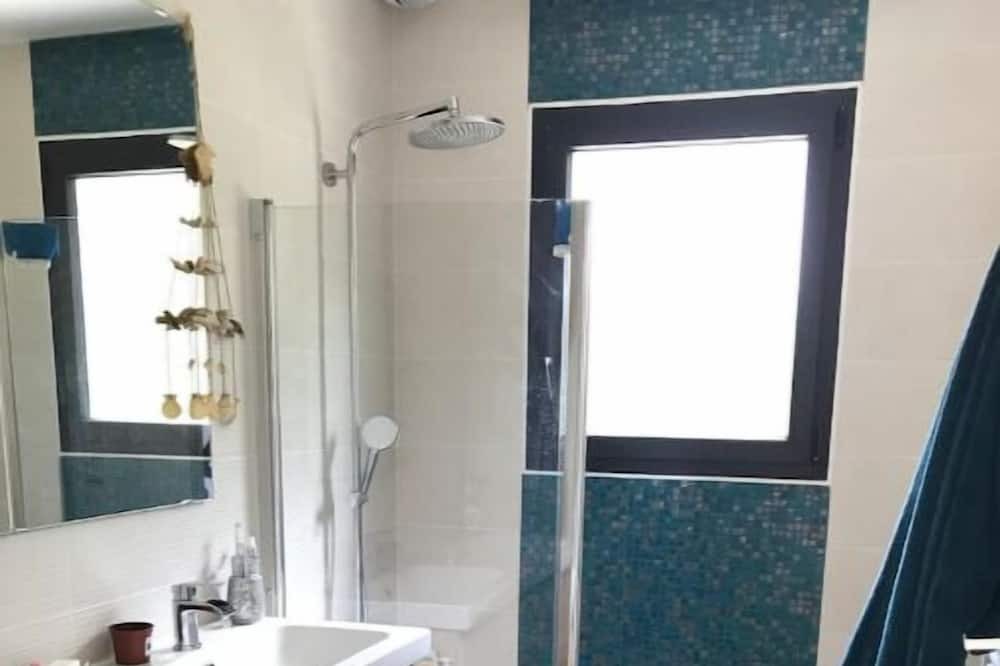 Photo of Bathroom in Pessac