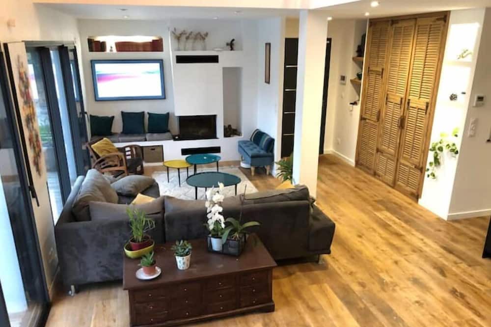 Photo of Livingroom in Pessac