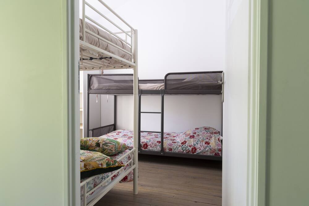 Photo of Bedroom in Naujan-et-Postiac