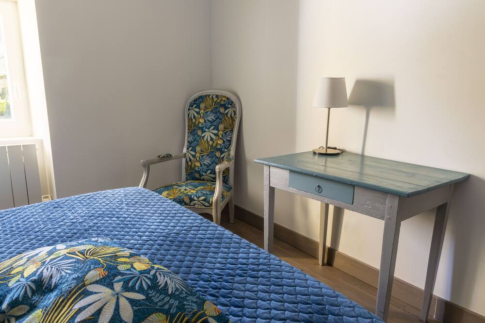 Photo of Bedroom in Naujan-et-Postiac
