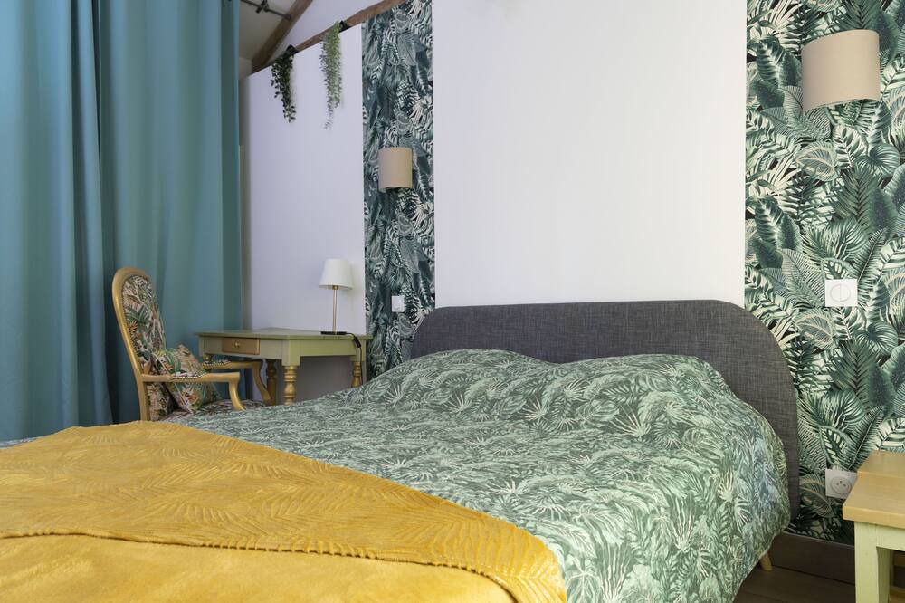 Photo of Bedroom in Naujan-et-Postiac