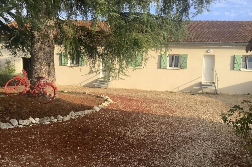 Photo of Outdoor in Jarnac