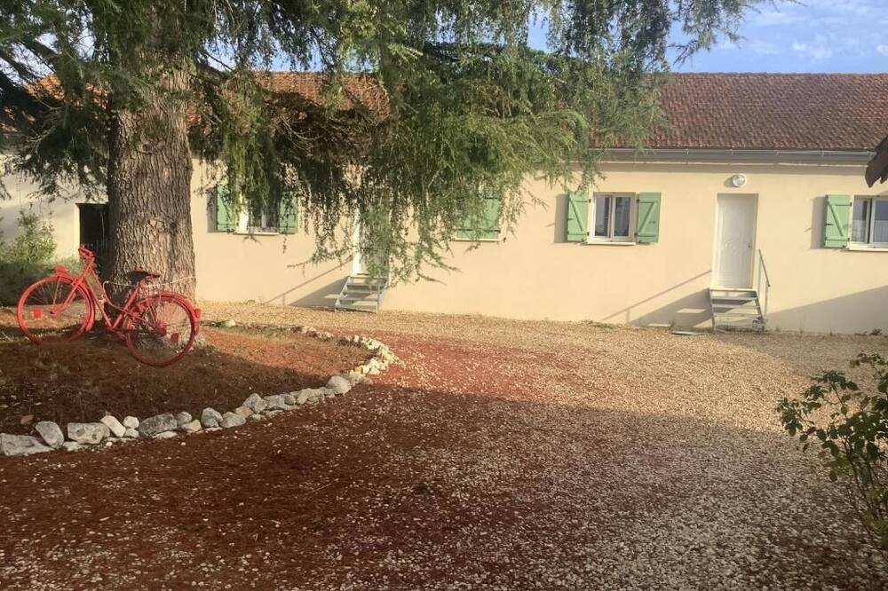 Photo of Outdoor in Gondeville