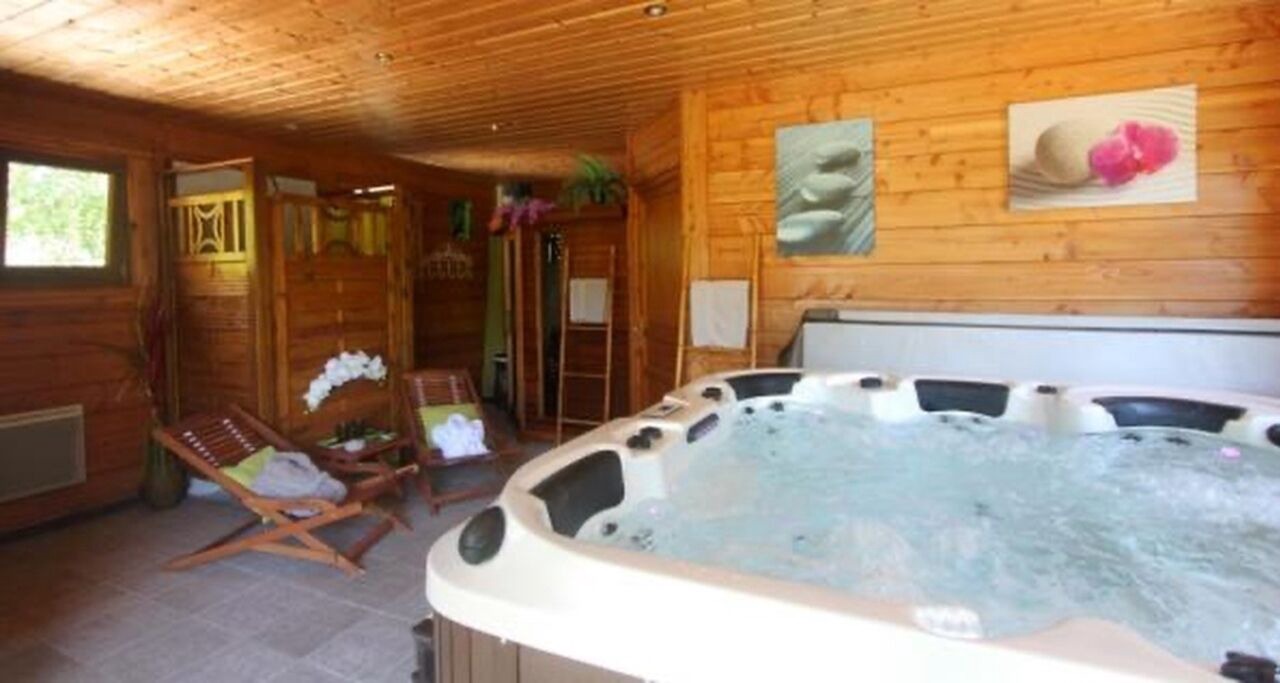 Photo of Outdoor in Roches