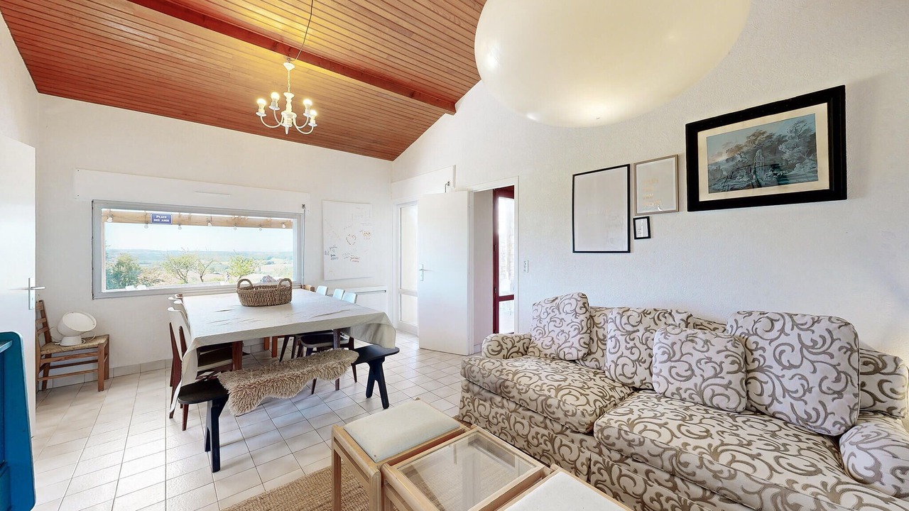 Photo of Livingroom in Tombeboeuf