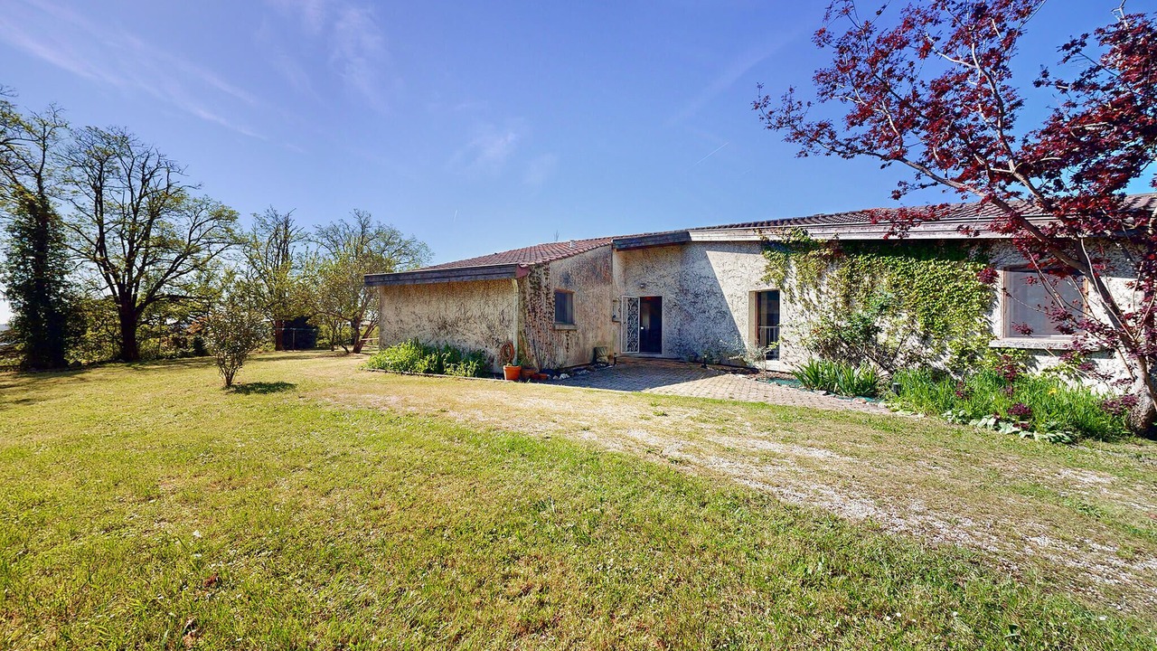 Photo of Outdoor in Tombeboeuf