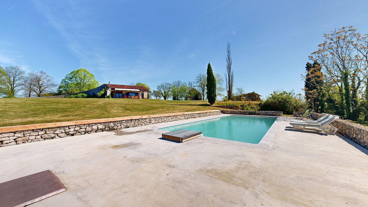 Photo of Outdoor in Tombeboeuf
