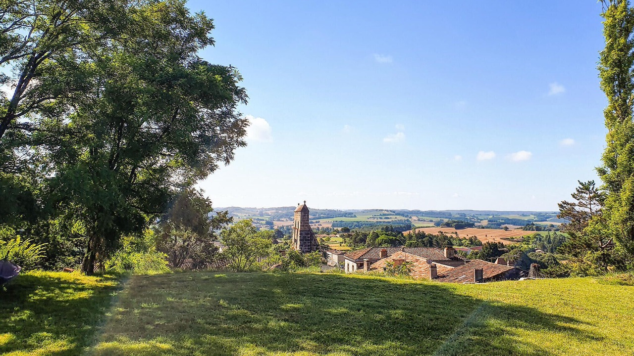 Photo of Outdoor in Tombeboeuf