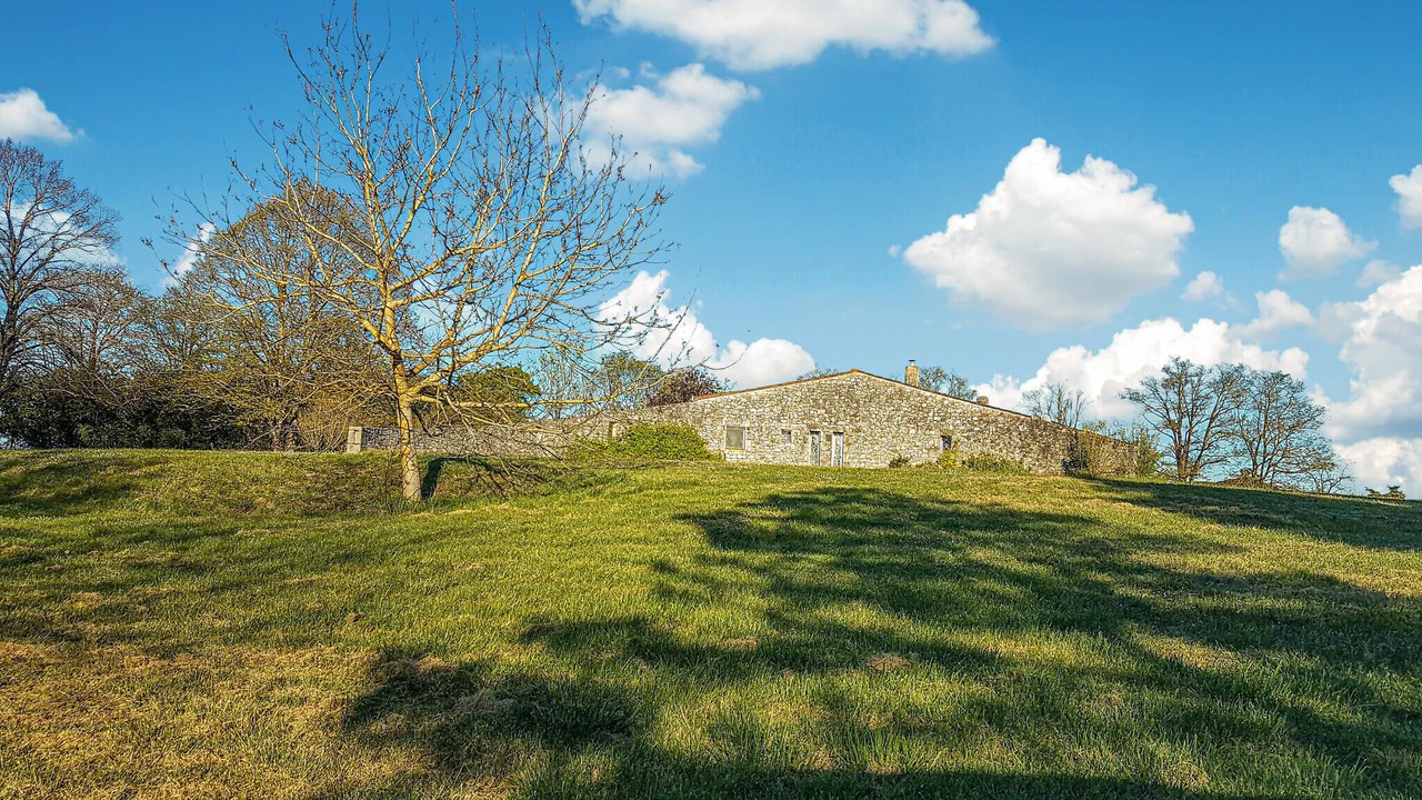Photo of Outdoor in Tombeboeuf
