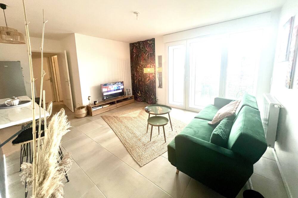 Photo of Livingroom in Cenon