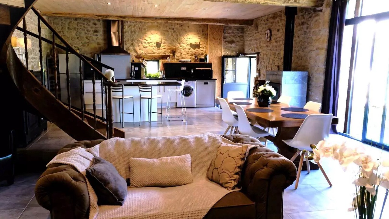 Photo of Livingroom in Yssandon