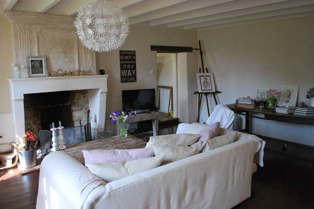 Photo of Livingroom in Bellevigne