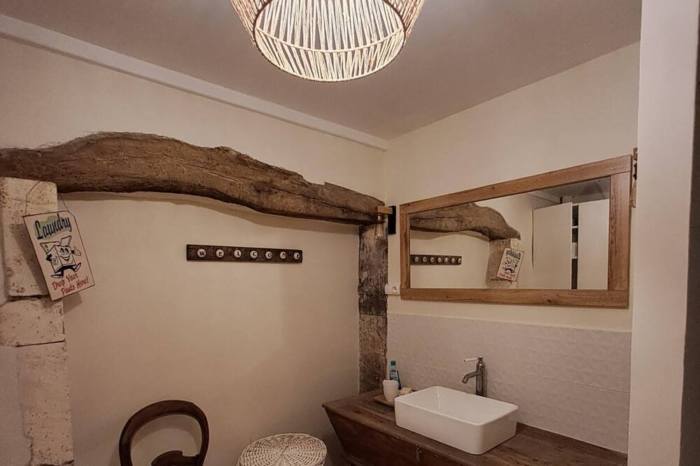 Photo of Bathroom in Bellevigne
