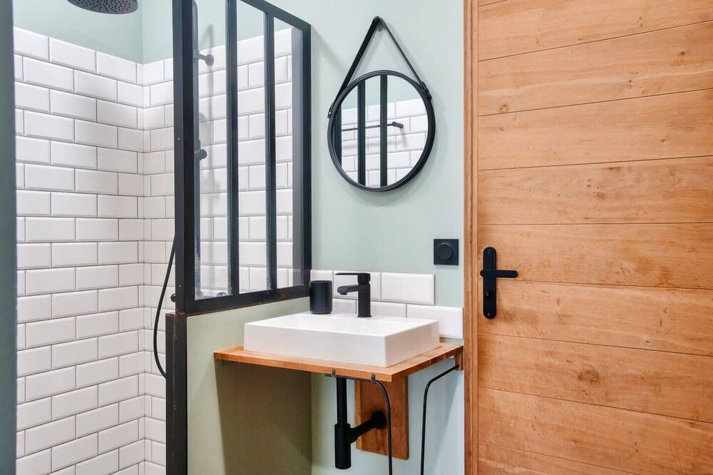 Photo of Bathroom in Port District