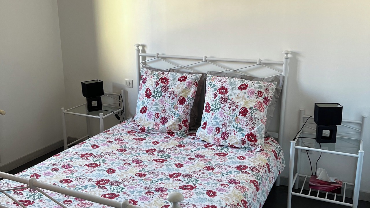Photo of Bedroom in Lamarque