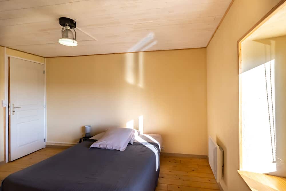Photo of Bedroom in Savignac-Ledrier