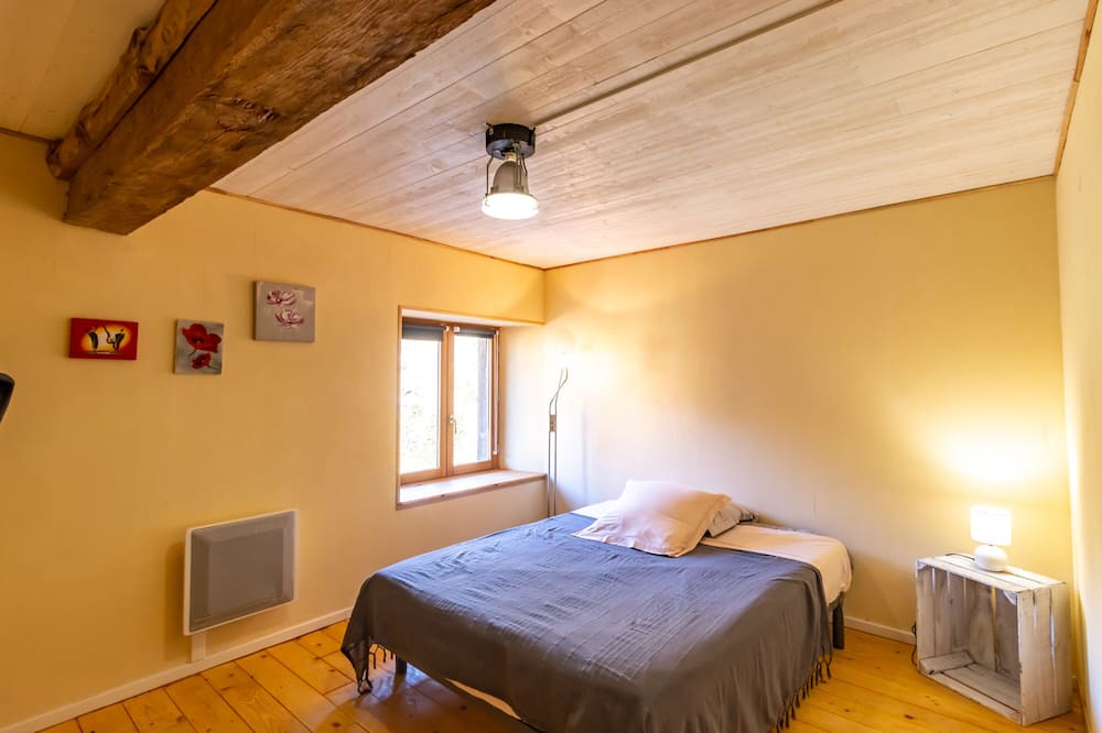 Photo of Bedroom in Savignac-Ledrier
