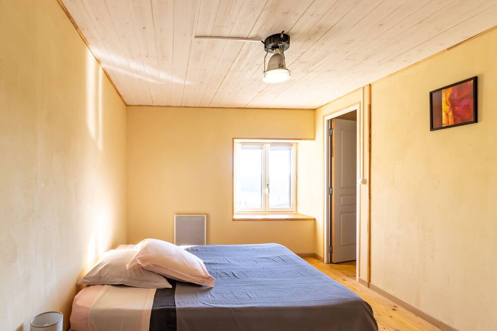 Photo of Bedroom in Savignac-Ledrier