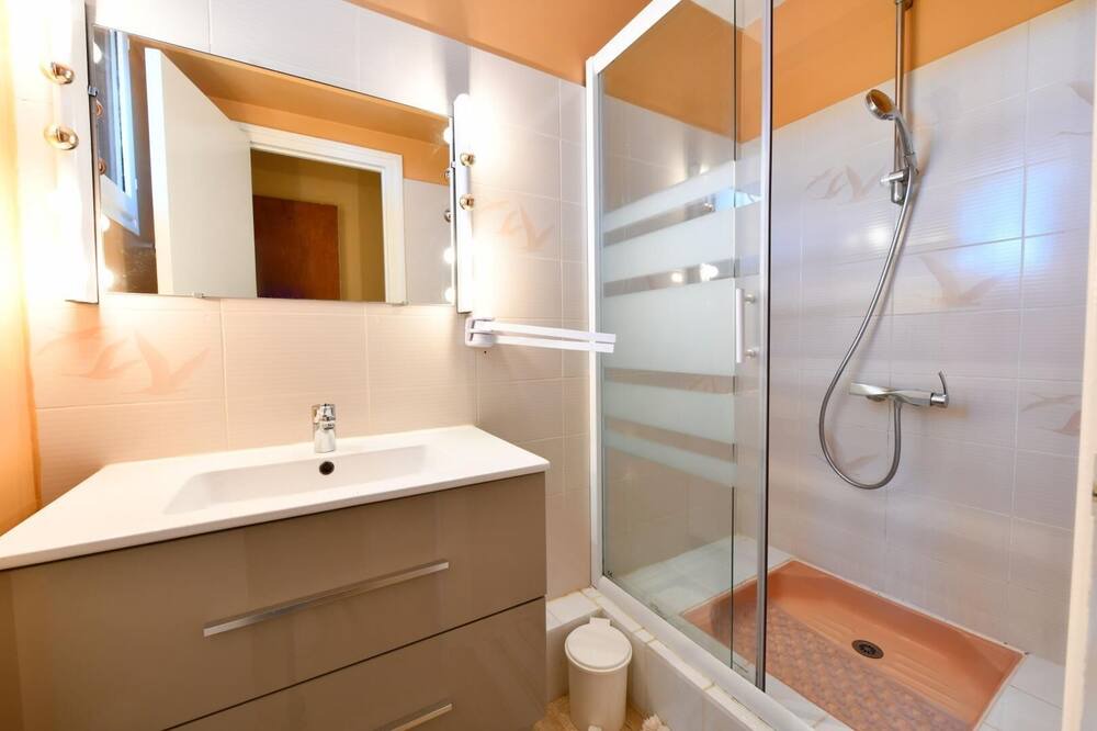 Photo of Bathroom in Lanne-en-Baretous