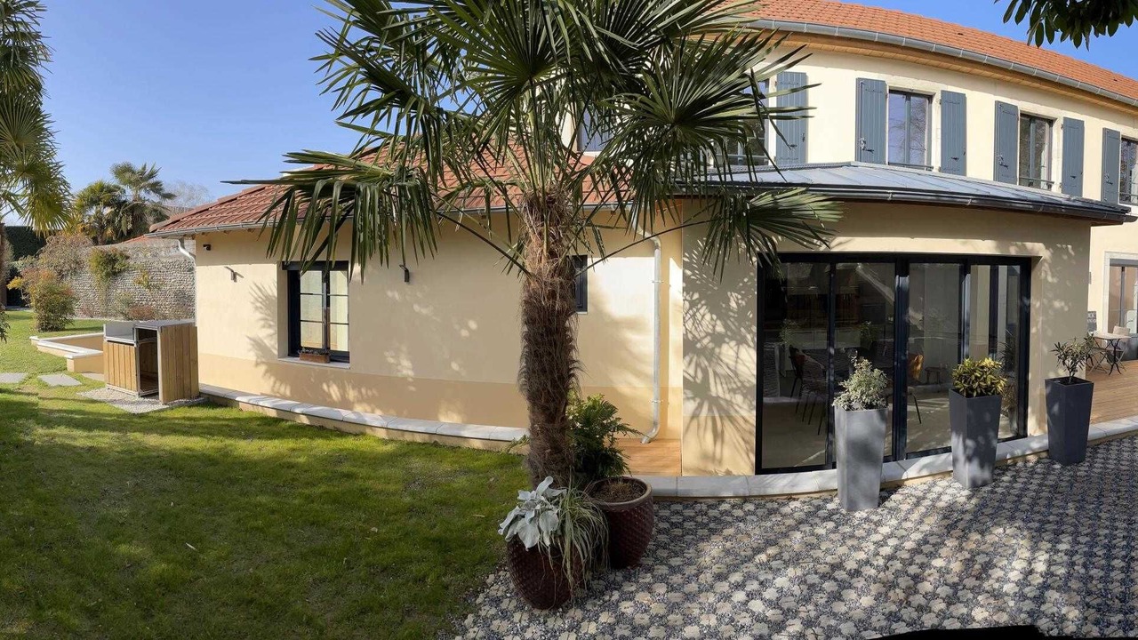Photo of Outdoor in Jurancon