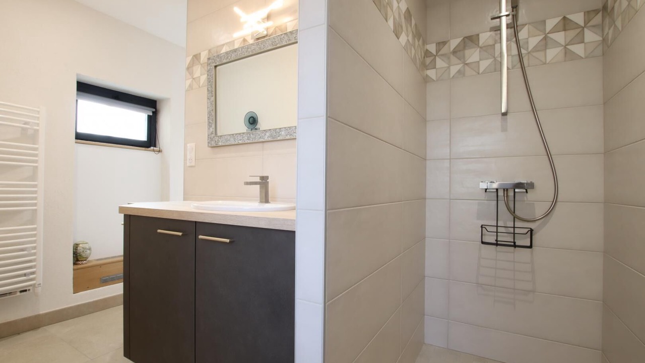 Photo of Bathroom in Jurancon