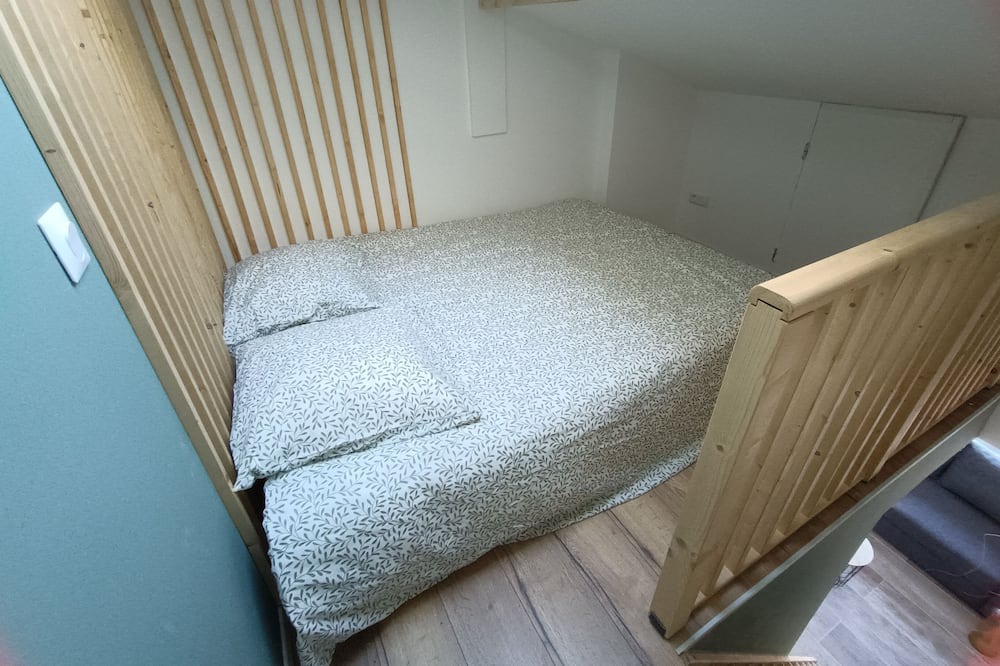 Photo of Bedroom in Merignac