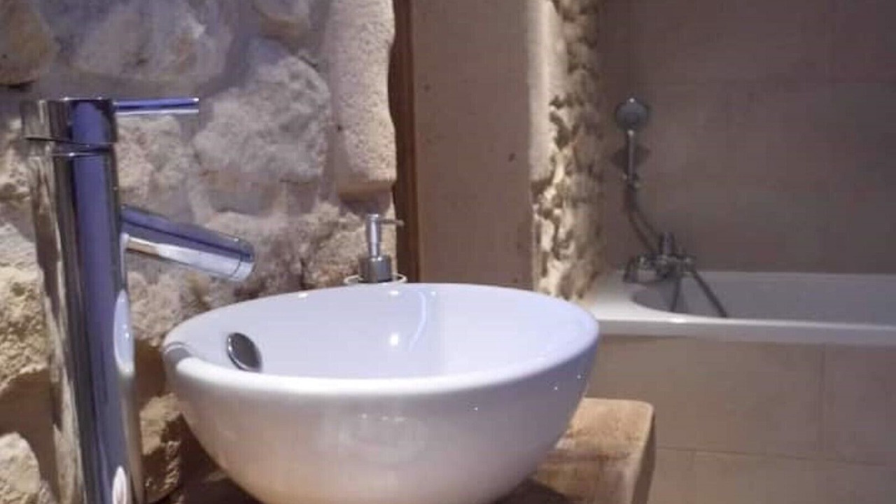 Photo of Bathroom in Lalinde