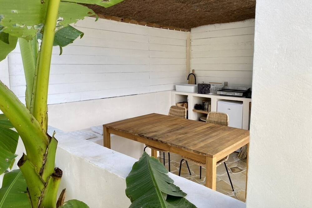 Photo of Outdoor in La Lande-de-Fronsac