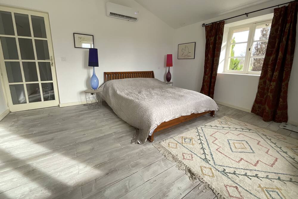 Photo of Bedroom in Armillac