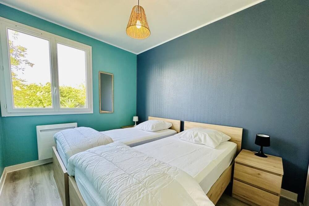 Photo of Bedroom in Genouille