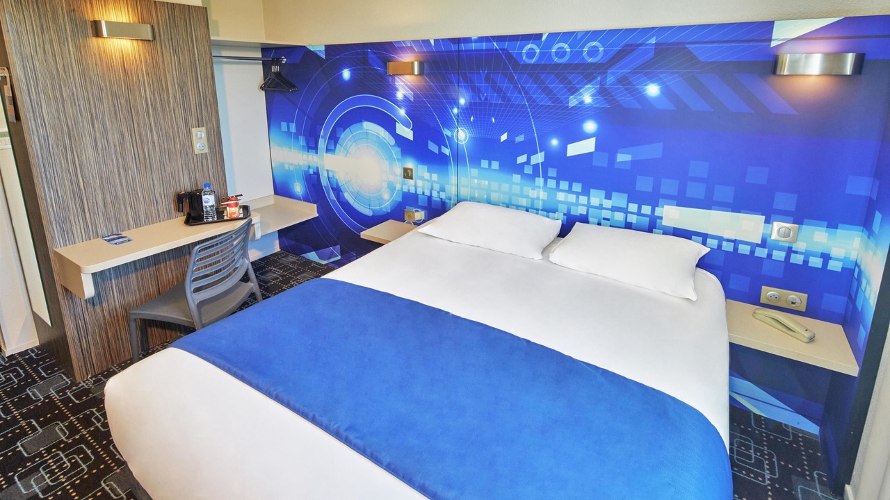 Photo of Bedroom in Chasseneuil-du-Poitou
