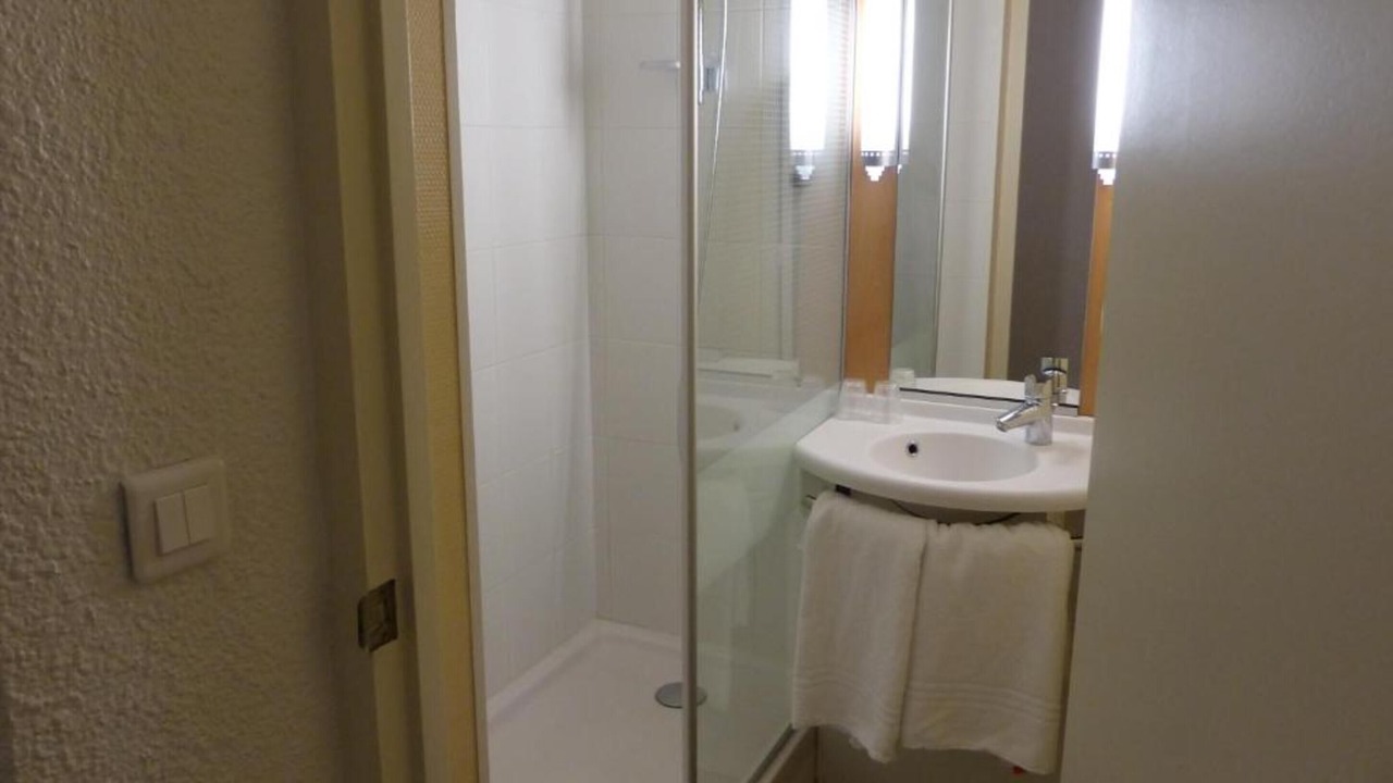Photo of Bathroom in Perigueux