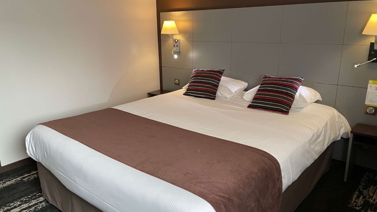 Photo of Bedroom in Limoges