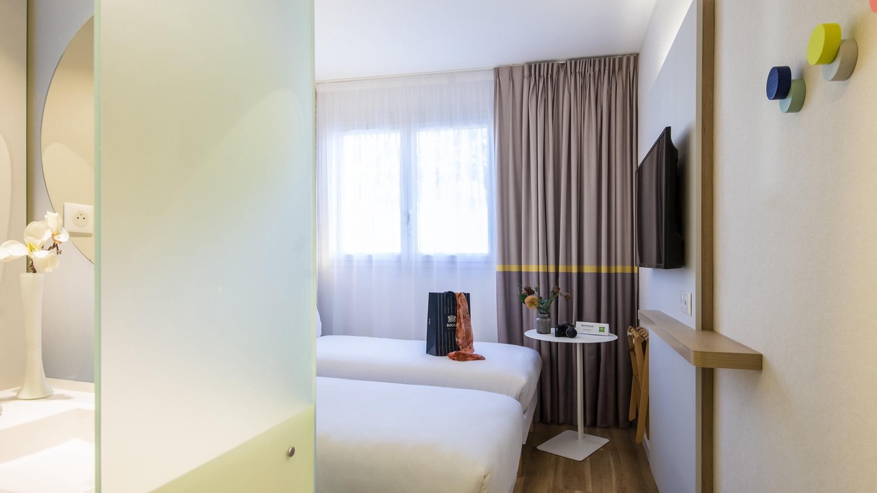 Photo of Bedroom in Saint-Laurent-du-Var