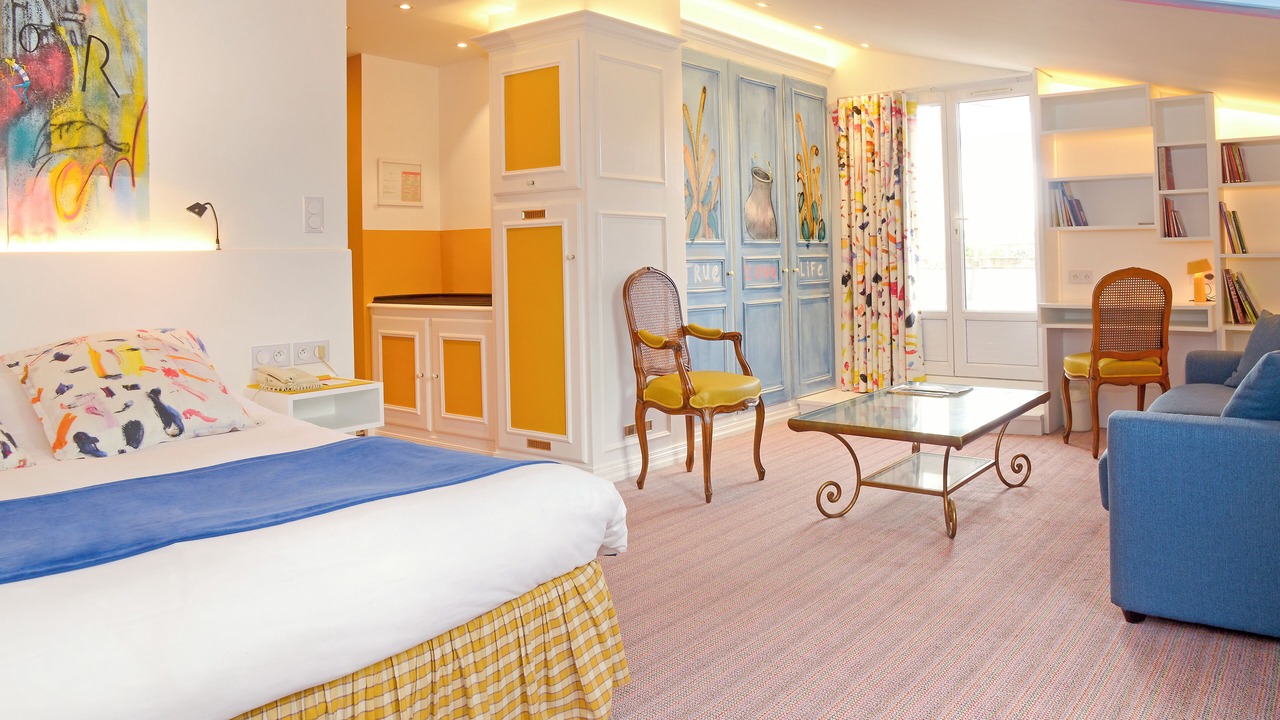 Photo of Bedroom in Chateaubernard