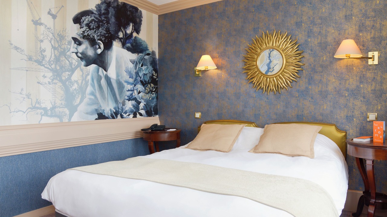 Photo of Bedroom in Chateaubernard