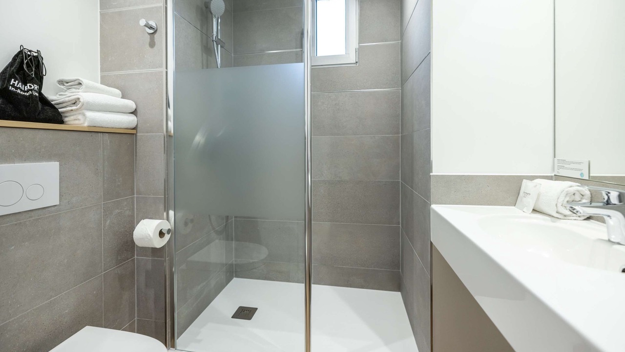 Photo of Bathroom in Quartier du Lac