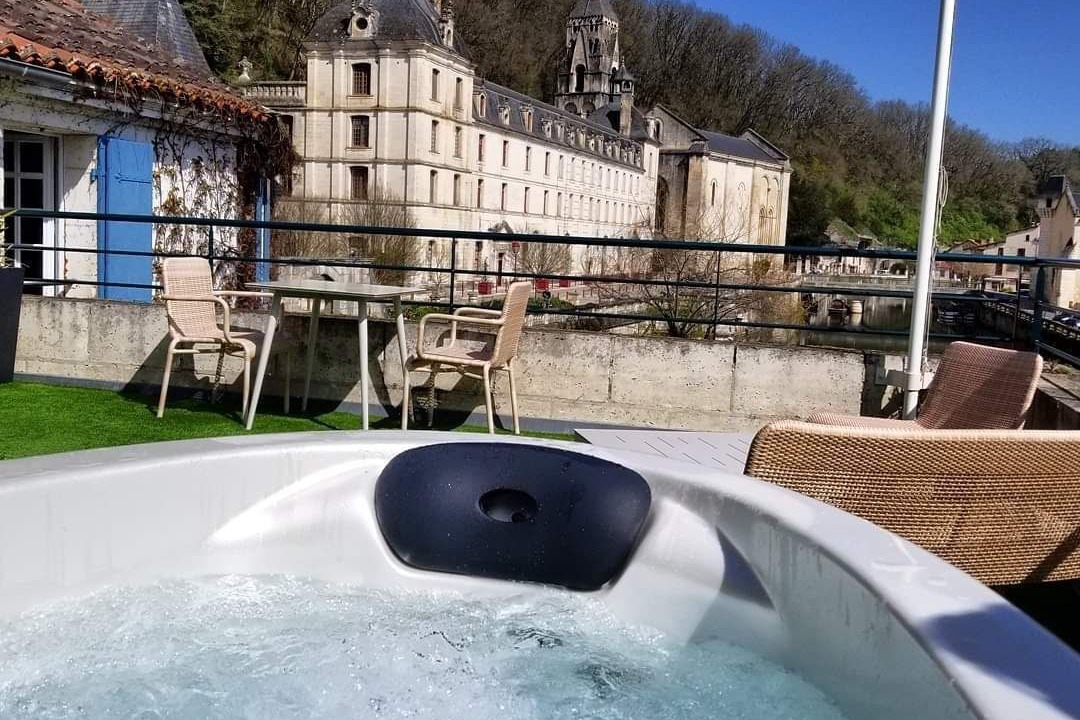 Photo of Bedroom in Brantome-en-Perigord