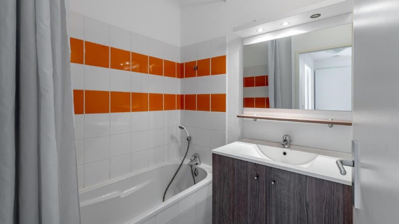 Photo of Bathroom in Parentis-en-Born